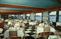 Voyageur Room at the Famous Pine Tree Point Club Postcard