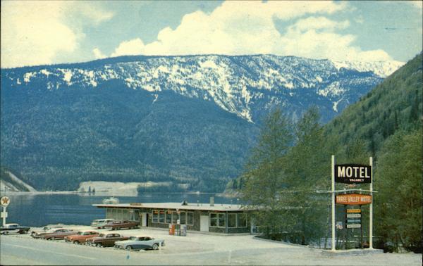 Monashee Dining Room Revelstoke BC Canada British Columbia