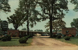 Boxwood Motor Court Yadkinville, NC Postcard Postcard