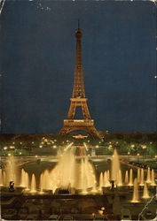 Eiffel Tower and Gardens of Chaillot Palace Postcard