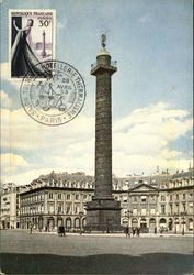 La Place et la Colonne Vendome Postcard