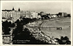 La Plage et Les Hotels Postcard