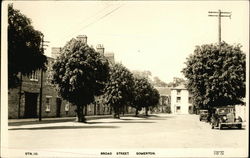 Broad Street Somerton, Somerset England Postcard Postcard