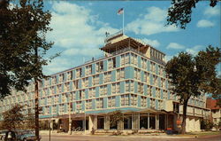The New Milwaukee Inn Postcard