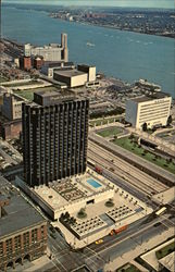 Hotel Pontchartrain Postcard