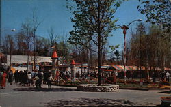 Lincoln Park - Kiddie Wonderland and 18 Hole Miniature Golf Course Postcard