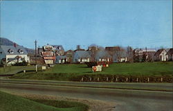 Mont St. Hilaire Motel & Cabins Postcard