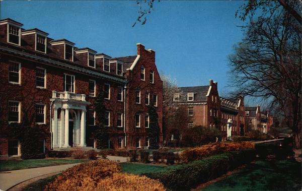 University of New Hampshire - Commons Row Durham