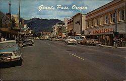 Street Scene, Grants Pass Postcard