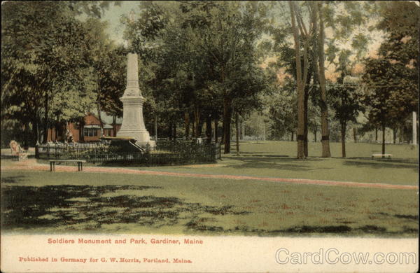 Soldiers Monument and Park Gardiner Maine