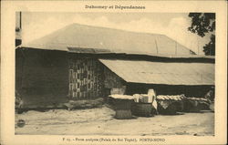 Porte sculptée (Palais du Roi Topké) Postcard