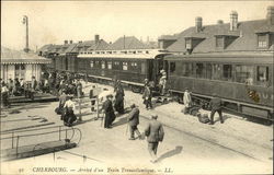 Arrive d'un Train Transatlantique Postcard