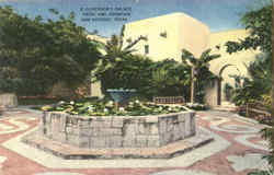 Governor's Palace Patio And Fountain Postcard