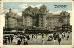 New Traymore Hotel and Boardwalk Postcard