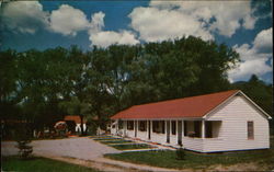 Woodruff's Motel Cottages Postcard