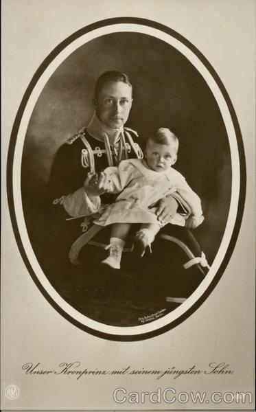 Unser Kronprinz mit seinem jungsten John (Our Crown Prince with his youngest John) Germany