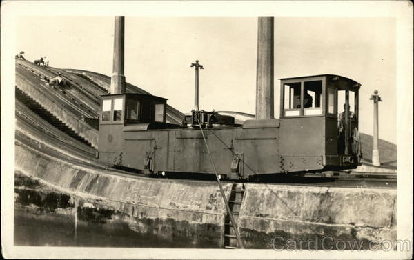 Electric Mule. Panama Canal