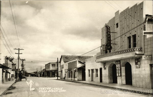 Tertro y Calle Villa Acuna Mexico