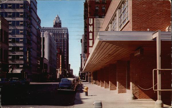 Locust Street Des Moines Iowa