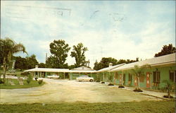 Sandy's Motel - Modern with Electric Heat & Air Conditioning Postcard