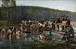 Pfadfomder Beim Bruckenbau Postcard