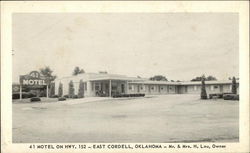 41 Motel on Hwy 152 - Mr & Mrs H Lau, Owner, East Cordell New Cordell, OK Postcard Postcard