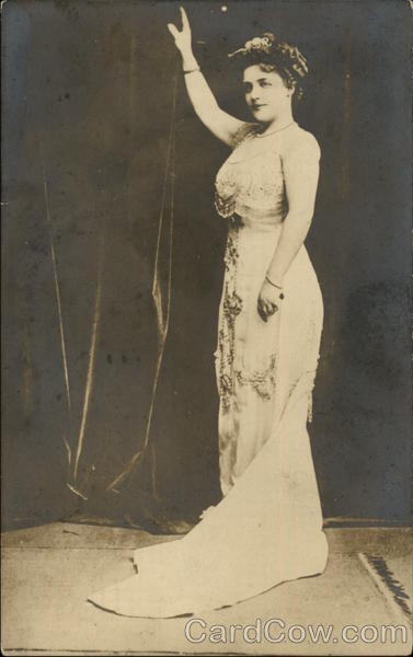Mme. Nina Dimitrieff, Russian Prima Donna Soprano Actresses