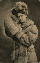 Maude Fealy Postcard