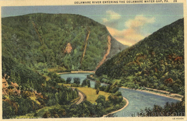 Delaware River Entering The Delaware Water Gap Pennsylvania