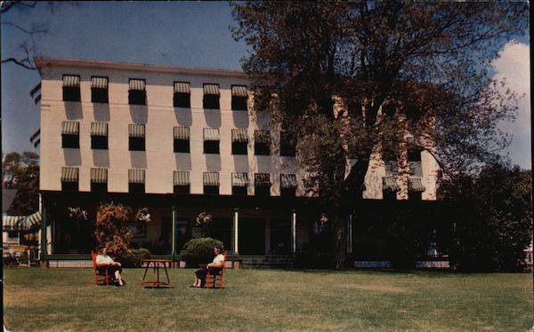The Village Inn Boothbay Harbor Maine