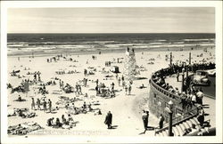 Beach Scene Seaside, OR Postcard Postcard Postcard