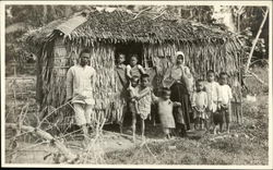 Family with Eight Children and their House Family with Eight Children and their House