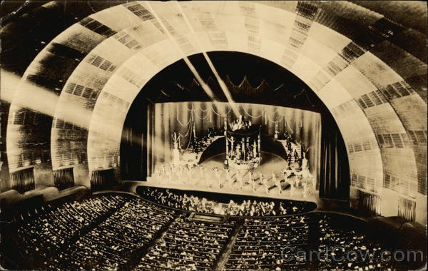 Radio City Music Hall - Rockefeller Center New York