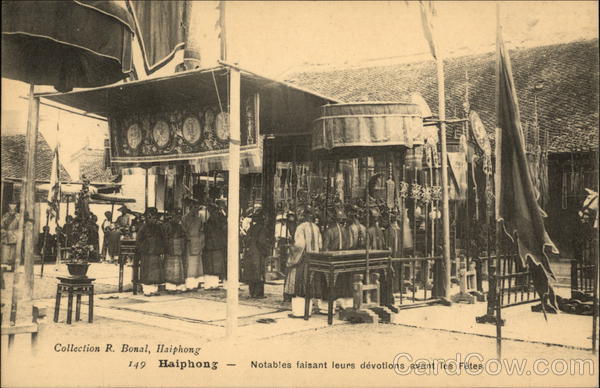 Notables Faisant Leurs Devotions Avant les Fetes. Alger Algeria