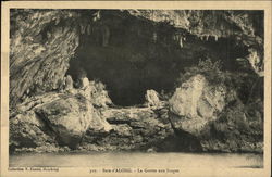 La Grotte des Singes Baie d'Along, Vietnam Southeast Asia Postcard Postcard