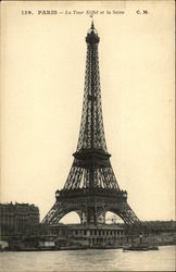 La Tour Eiffel et la Seine Postcard