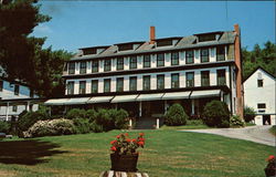 Pasquaney Inn Postcard