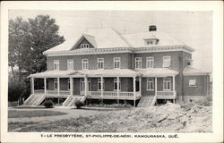 Le Presbytere, St-Philippe-De-Neri, Kamouraska, Que. Postcard