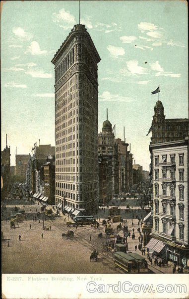 Street View of Flat Iron Building New York