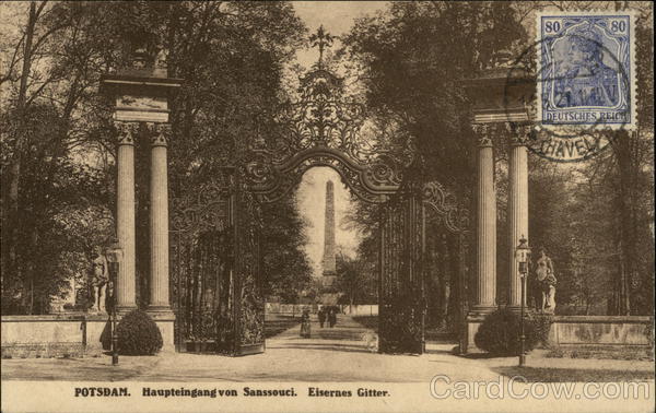Haupteingang von Sanssouci Potsdam Germany