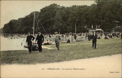 Le Canal et l'Embarcadere Postcard