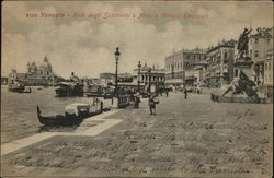 Riva degli Schiavone e Mon. a Vittorio Emanuele Postcard