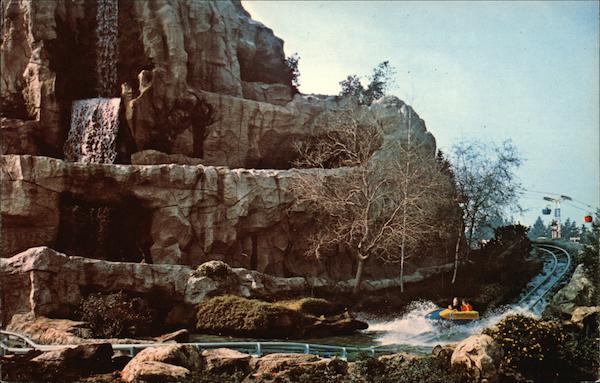 Bobsled Run - Matterhorn Mountain Disney