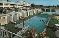 Hearthstone Motor Inn Postcard