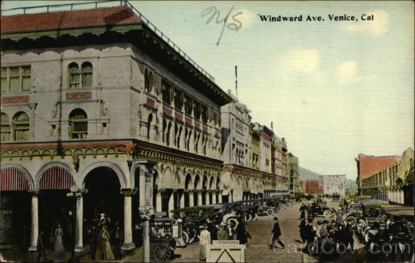 Busy Windward Avenue Venice California