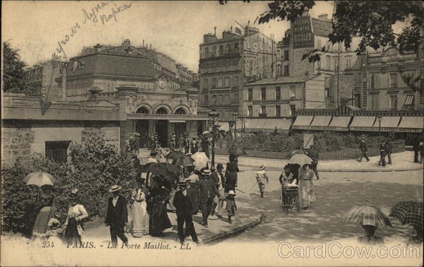 La Porte Maillot Paris France