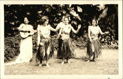 Beautiful Hawaiian Women Postcard