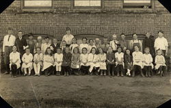 Teacher Lule Hulbert's 3rd Grade Class Postcard