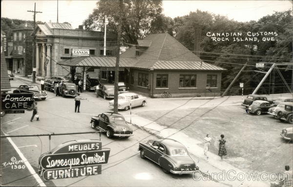 Canadian Customs - Street View Rock Island QC Canada