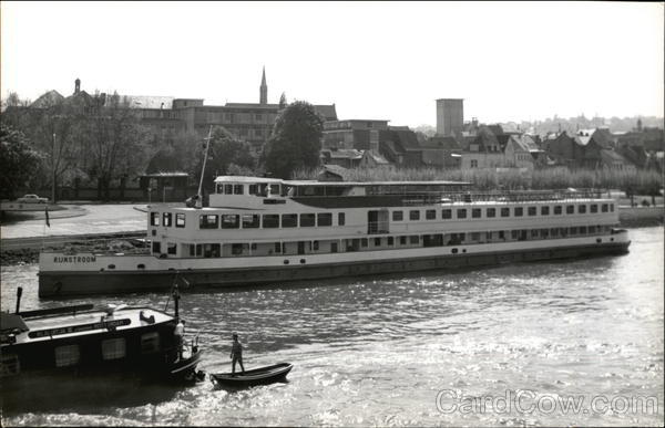 Runstroom Boats, Ships